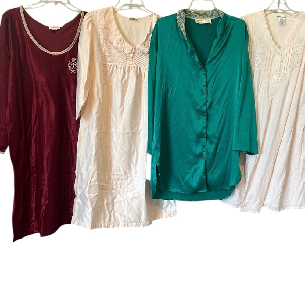 Vintage Nightgowns Lot of 4 Barbizon Miss Elaine Victoria's Secret Gold Label